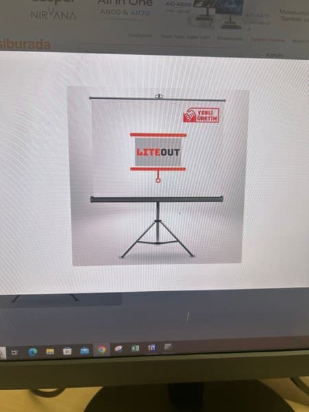 Projeksiyon Perdesi